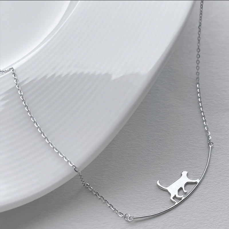 Collier en argent avec chat à grimper